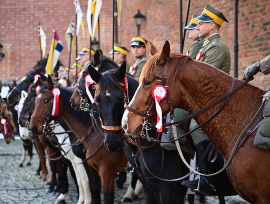 Mieszkańcy spotkali się z kawalerią. Defilada Ułanów w ramach Tygodnia Patriotycznego