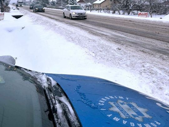 Mimo trudnych warunków jechał ponad sto na godzinę. Pirat drogowy zatrzymany w Większycach