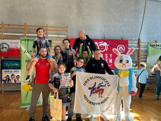 Młode zapaśniczki Olimpijczyka Kędzierzyn-Koźle wywalczyły cztery medale w Gogolinie. ZDJĘCIA