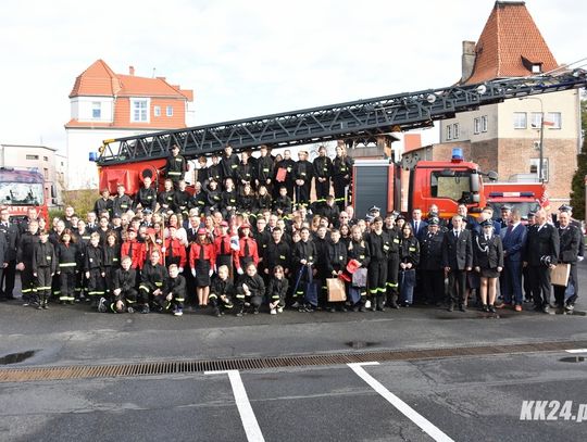 Młodzieżowe Drużyny Pożarnicze otrzymały promesy finansowe. Uroczysty apel w Komendzie Powiatowej Państwowej Straży Pożarnej