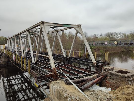 Most w Blachowni wymaga przeprowadzenia dodatkowych prac. Remont może potrwać do końca sierpnia