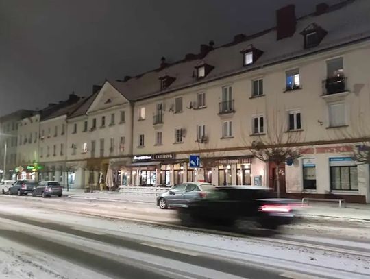 Możliwe oblodzenia na drogach i chodnikach. Synoptycy wydali ostrzeżenie dla naszego powiatu