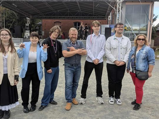 Muzyka rozgoniła deszczowe chmury. Festyn „Od serca dla Betanii” przyciągnął  mieszkańców Kędzierzyna-Koźla