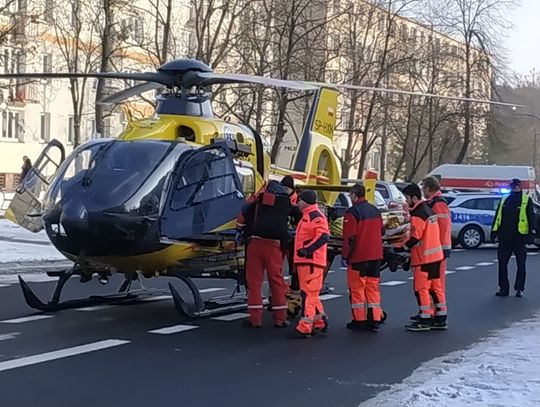 Na ulicy Wojska Polskiego wylądował śmigłowiec medyczny. Akcja ratunkowa