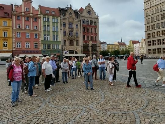 Nasi seniorzy zwiedzali Wrocław. Wyjazd zorganizowano w ramach projektu "Dugnad w Kędzierzynie-Koźlu"