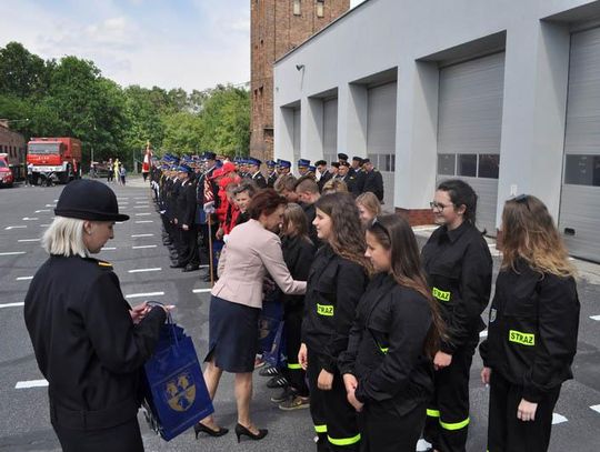 Nasi strażacy świętowali. Uroczystość na placu jednostki w Azotach