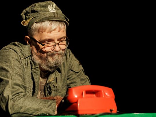 „Niedźwiedź” w Kędzierzynie-Koźlu. Spektakl, który zdobył uznanie na festiwalach