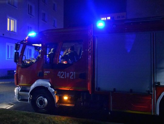 Nieostrożny kucharz postawił na nogi służby ratunkowe. Wieczorna interwencja na Śródmieściu