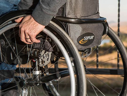 Niepełnosprawni mieszkańcy naszego powiatu mogą skorzystać z pomocy finansowej. Trwa program Aktywny Samorząd