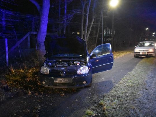 Nietrzeźwa kobieta doprowadziła do groźnie wyglądającego wypadku. Na miejscu wszystkie służby