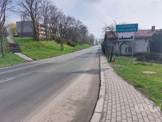 Nowa kanalizacja, nawierzchnia i chodnik. Rusza przebudowa DK45 w Ciężkowicach