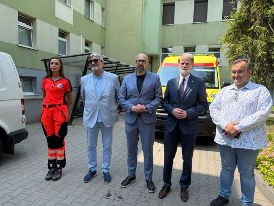 Nowa karetka dla szpitala w Kędzierzynie-Koźlu. Zastąpi najbardziej wysłużony ambulans