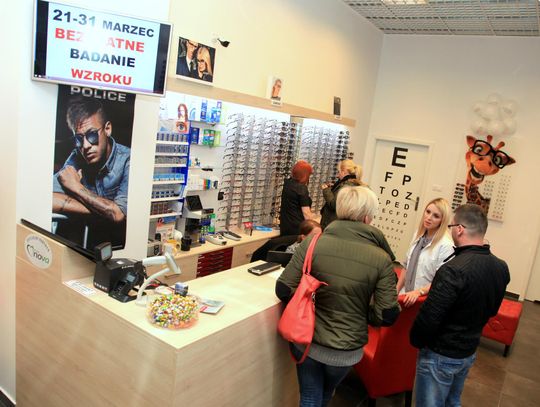 Nowy Salon Optyczny Maxima w Odrzańskich Ogrodach już otwarty. Bezpłatne badania i promocje. ZDJĘCIA