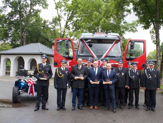 Nowy wóz, quad i wyremontowana remiza. Strażacy z Gościęcina świętują