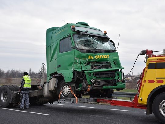 Obwodnica otwarta po tragicznym wypadku. Służby kończą działania na miejscu