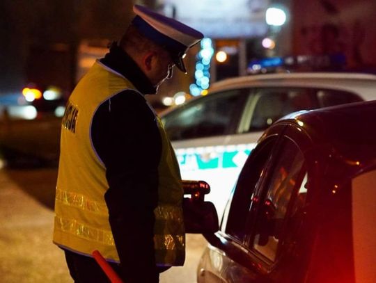 Obywatelskie zatrzymanie pijanego kierowcy. Młodzi kędzierzynianie uniemożliwili mu dalszą jazdę