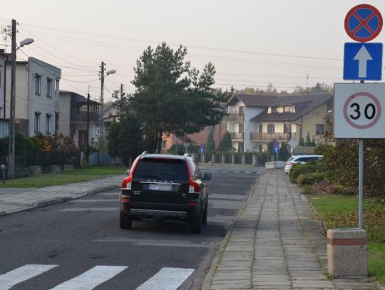 Od dziś zmiana organizacji ruchu przy cmentarzach w Koźlu i na Kuźniczce