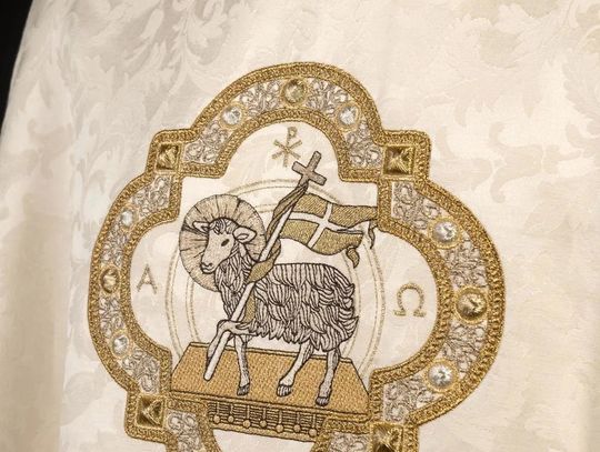 Ornaty.pl: Gwarancja Najwyższej Jakości Szat Liturgicznych Ornaty.pl: Gwarancja Najwyższej Jakości Szat Liturgicznych