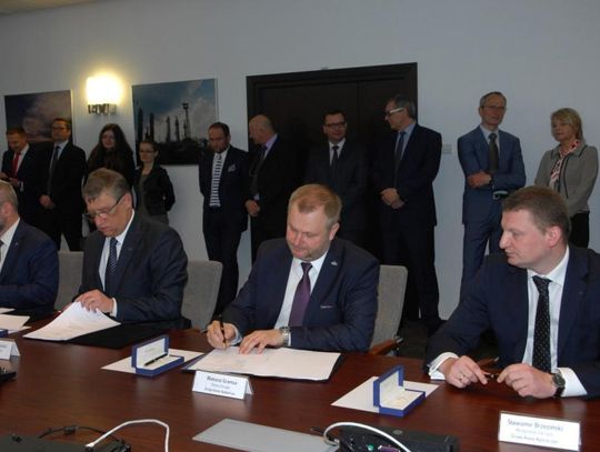 Pierwsze strategiczne decyzje nowych władz Grupy Azoty. Jest umowa na dostawy gazu z PGNiG