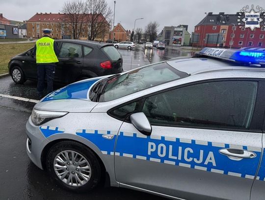 Pijany kierowca jechał wężykiem w kierunku centrum Kędzierzyna-Koźla. Próbował uciekać, gdy zobaczył, że policja chce go zatrzymać