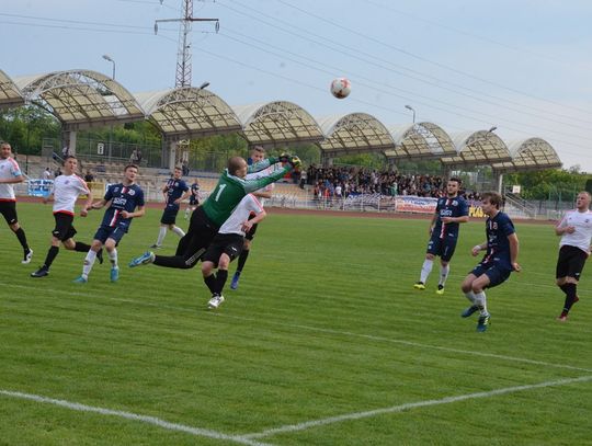 Piłkarze przegrali z koronawirusem. OZPN zawiesił rozgrywki na terenie Opolszczyzny