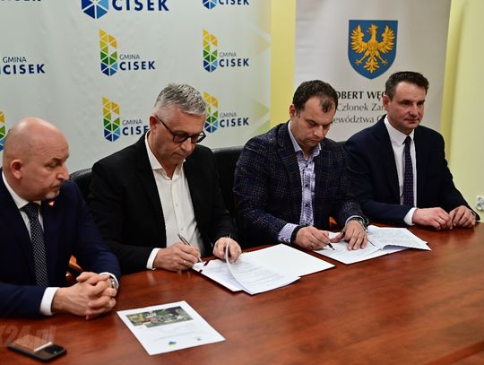 Podpisano umowę na projekt rozbudowy DW 421 i obwodnicy Błażejowic oraz Łan