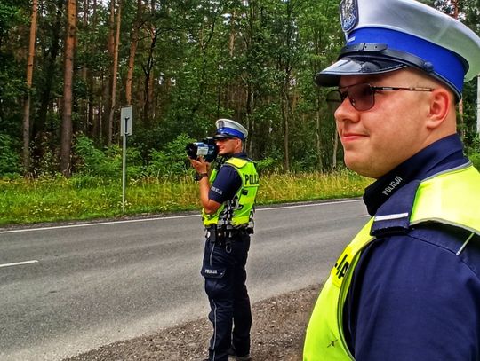 Policjanci skontrolowali 100 pojazdów i nałożyli 80 mandatów. Wczorajsza akcja na DW 426