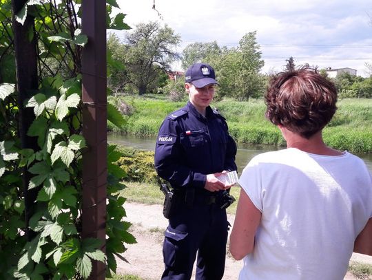 Policjanci spotkali się z działkowcami, by porozmawiać o ich bezpieczeństwie