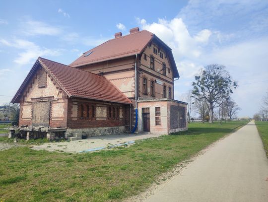 Ponad 4 mln zł dla gminy Reńska Wieś. Będzie rewitalizacja dworca i terenów pokolejowych