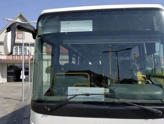 Poranny pociąg z Nysy będzie zastąpiony autobusami. Utrudnienia potrwają od września aż do grudnia