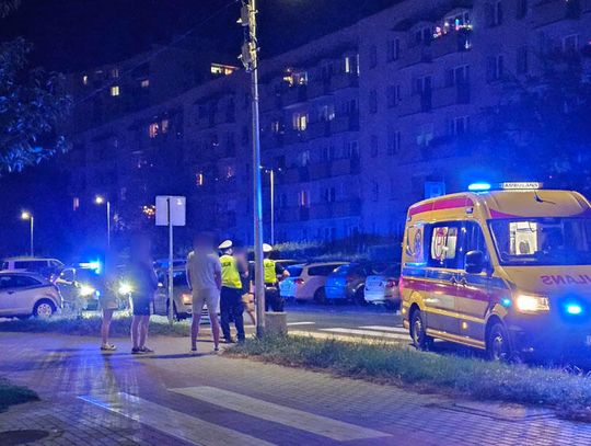 Potrącenie na przejściu dla pieszych na osiedlu Piastów. Ranna kobieta zabrana do szpitala