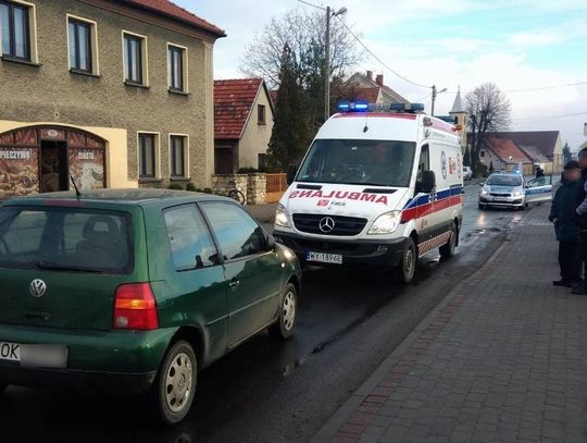 Potrącenie na przejściu dla pieszych w Reńskiej Wsi. Kobieta zabrana do szpitala