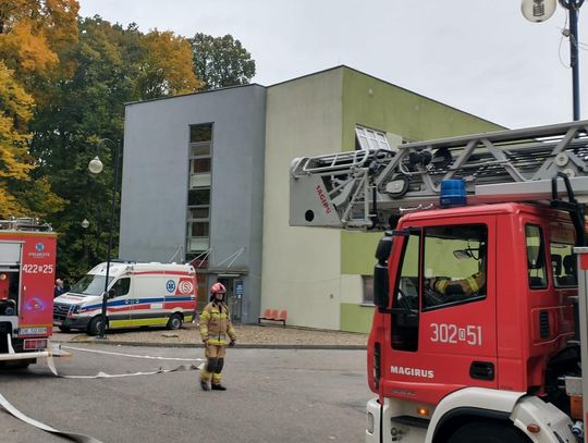 Pożar i ewakuacja kozielskiego szpitala. Służby ratunkowe ćwiczyły na terenie placówki medycznej