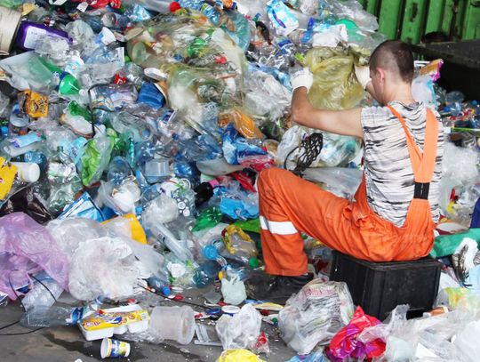 Przedsiębiorcy, którzy wstrzymują działalność mogą uniknąć opłat za odbiór śmieci