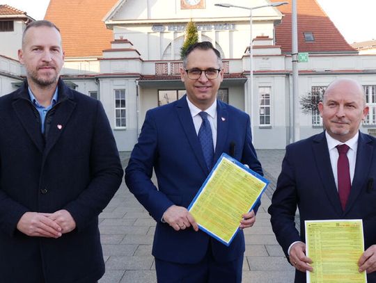 Przez Kędzierzyn-Koźle będzie przejeżdżać więcej pociągów pasażerskich. Nowy rozkład wchodzi w życie