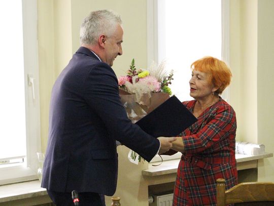 Radni podziękowali Brygidzie Kolendzie-Łabuś. Była wiceprezydent i szefowa Czystego Regionu kończy pracę zawodową