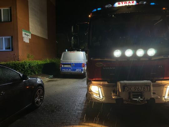Ratownicy walczyli o życie mężczyzny. Tragiczny finał wieczornej interwencji w Śródmieściu