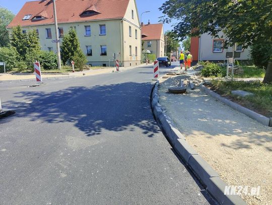 Remontowana ulica Piotra Skargi do poprawy. Autobusy mają problem z mijaniem się na zwężonym odcinku drogi