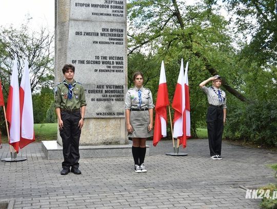 Rocznica wybuchu II wojny światowej. 1 września obchody w Parku Pojednania i złożenie kwiatów przy pomniku ofiar