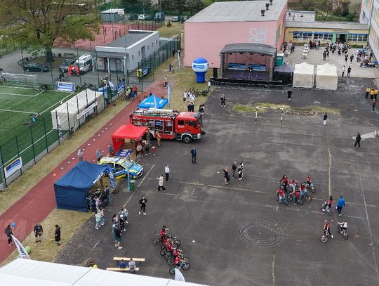 Rodzinny piknik i rajd rowerowy przy PSP nr 11. Na finał koncert Gosi Andrzejewicz