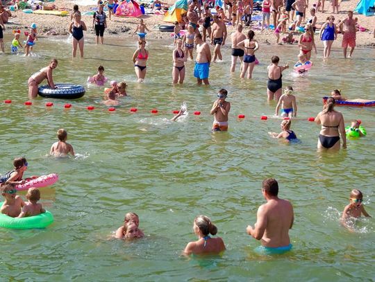 Rusza sezon kąpielowy na Dębowej. Od piątku dostępne będą dwie plaże strzeżone