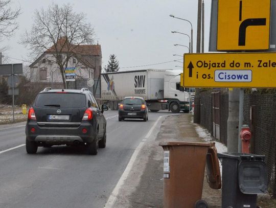 Ruszyła budowa kanalizacji wzdłuż ulicy Przyjaźni. Ruch z krajówki przeniesiony na osiedle