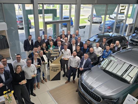 Salon LELLEK Koźle wygrał konkurs Dealera Roku 2025. Firma została najlepszym autoryzowanym salonem w Polsce