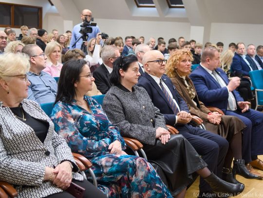 Samorządowcy i specjaliści z trzech powiatów dzielą się wiedzą z zakresu kształcenia zawodowego