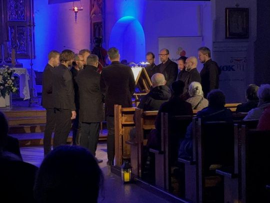 Schola Cantorum Minorum Chosoviensis zainaugurowała trzydniowy IX Festiwal Mikołaja z Koźla. WIDEO