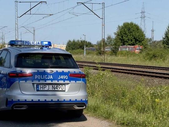 Śmiertelne potrącenie przez pociąg na linii Kędzierzyn-Koźle - Gliwice. Nie żyje mężczyzna