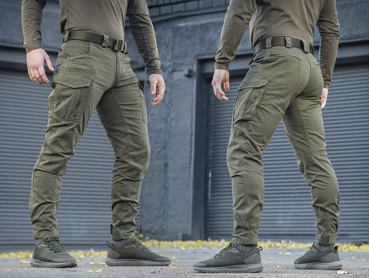 Spodnie wojskowe moro to nie tylko kamuflaż – co naprawdę daje ich przewaga w terenie