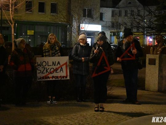 Sprzeciwiają się "dyskryminowaniu mniejszości niemieckiej". Protest na Placu Wolności