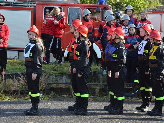 Strażacy ochotnicy z całego powiatu rywalizowali na stadionie w Kłodnicy. ZDJĘCIA