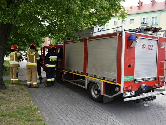 Strażacy ruszyli na pomoc mężczyźnie z udarem. Interwencja służb w Śródmieściu